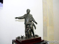 Islom Karimov