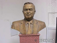 Islom Karimov